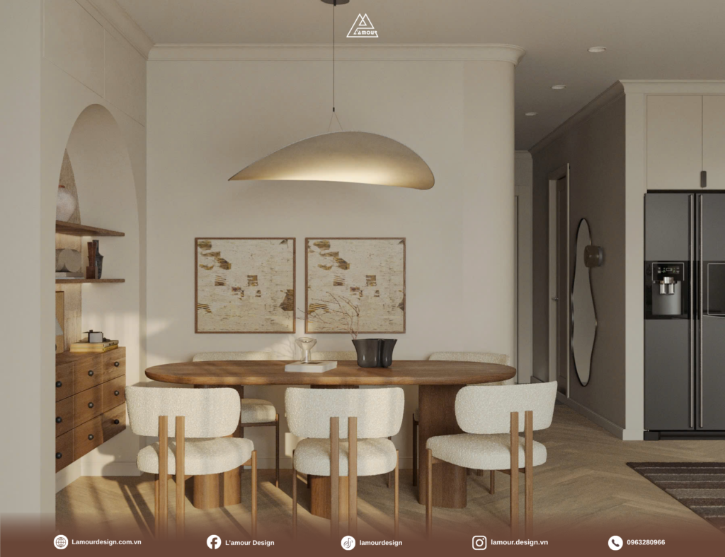 Không gian mở liên thông khu vực bàn ăn trong thiết kế phòng khách tối giản với nội thất gỗ mộc mạc và đèn thả trần nghệ thuật.
